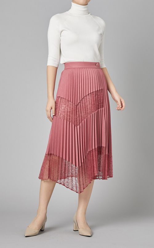 レースヘムラインプリーツスカート