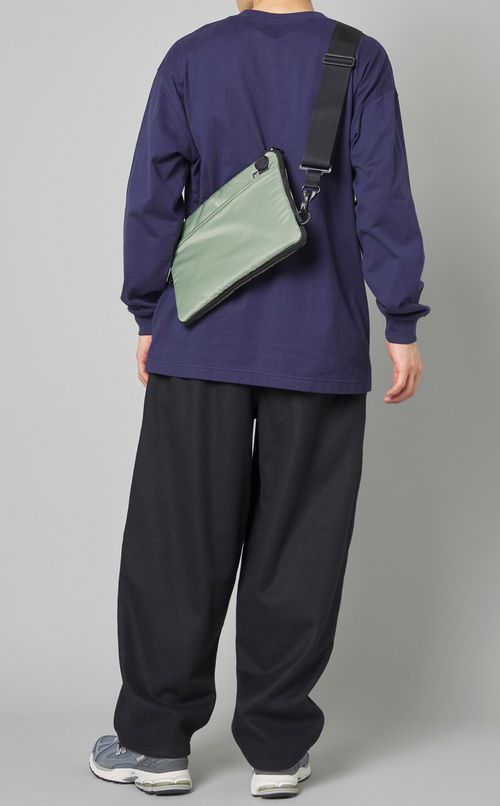 ナイロンサコッシュ