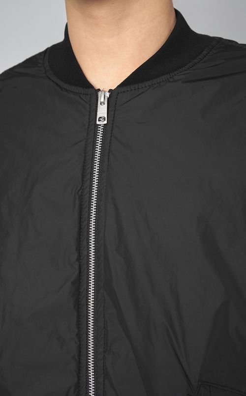 ナイロンツイルMA-1ブルゾン