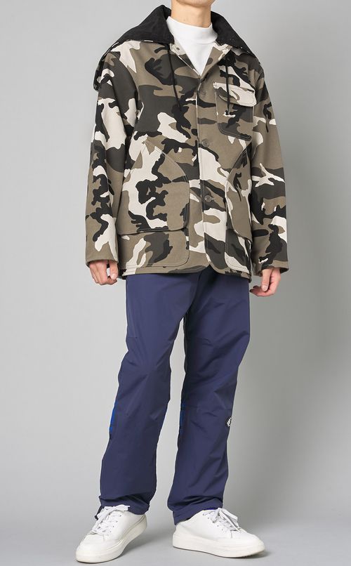 カモフラハンティングフードジャケット