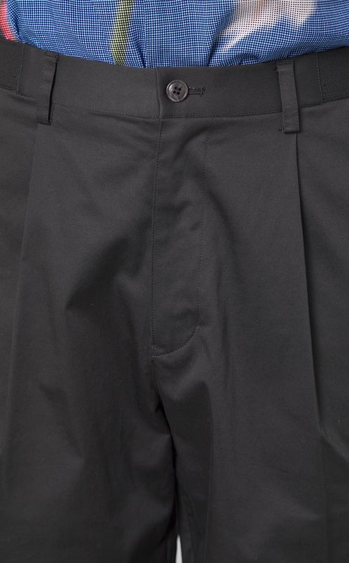 タックショーツ