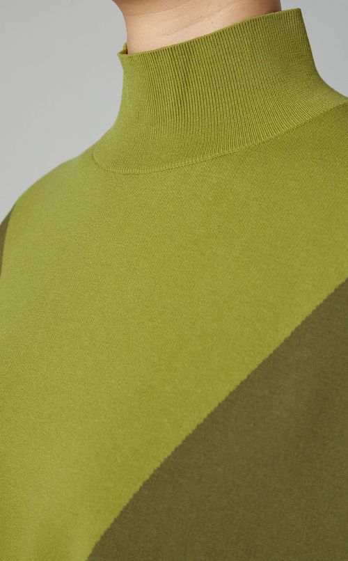 ドライストレッチニット