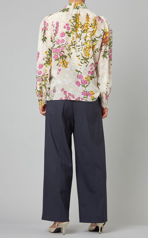 フラワープリントボウタイブラウス
