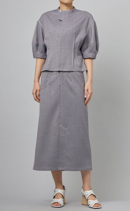 フロントスリットタイトスカート