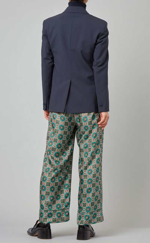 ピークドラペルテーラードジャケット