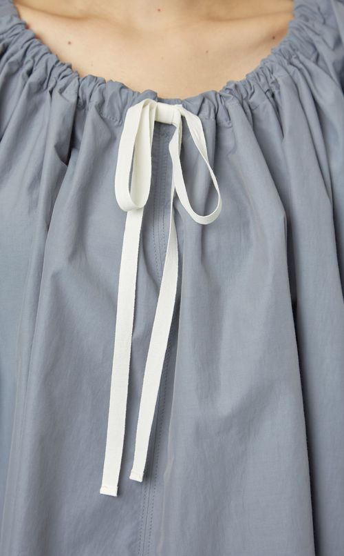 ギャザースモックブラウス